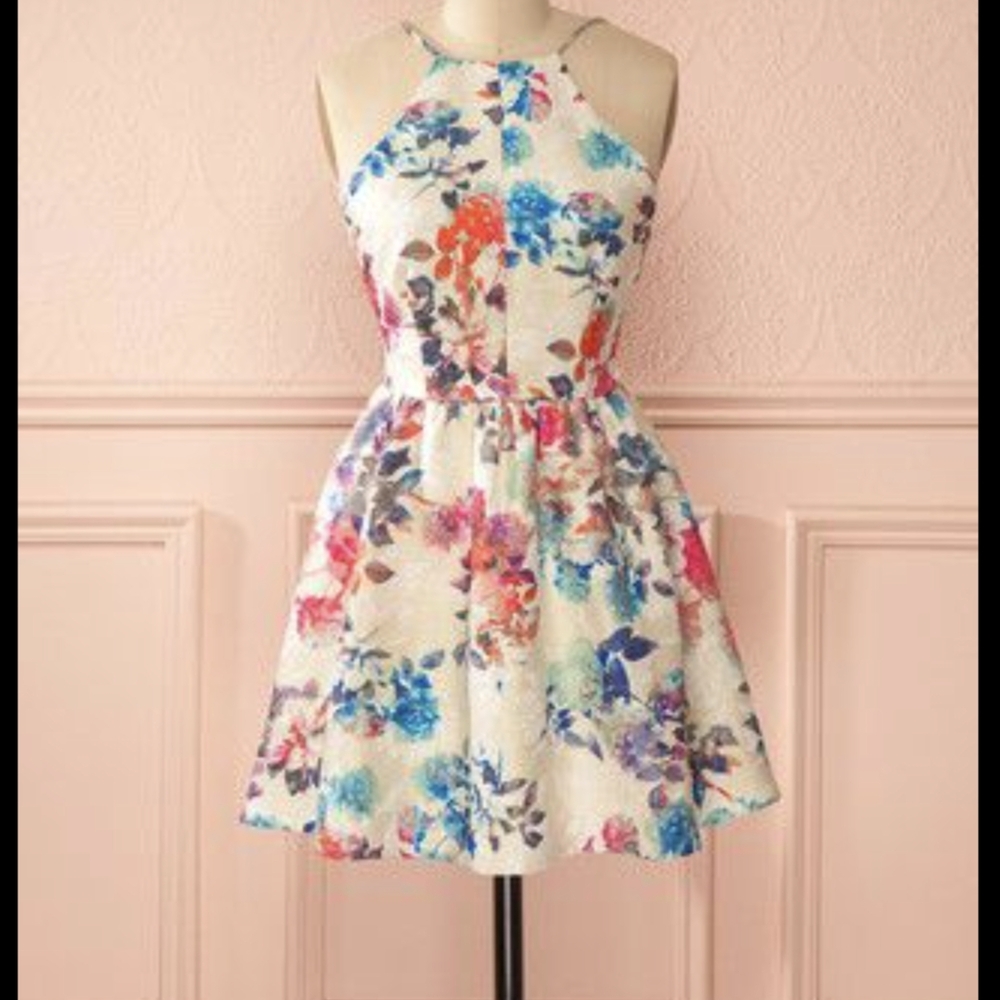 Designer Floral Backless Dress - Picture 2 of 16